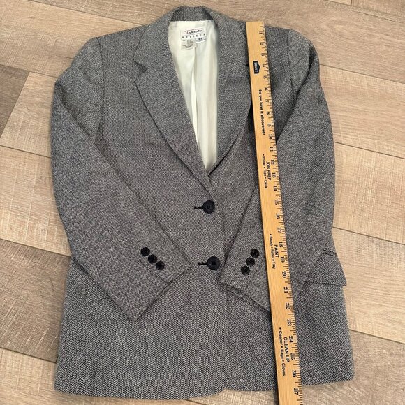 TALBOTS WOMENS 2 PIECE GRAY TWEED SUIT SKIRT AND BLAZER JACKET 8P - Picture 8 of 13